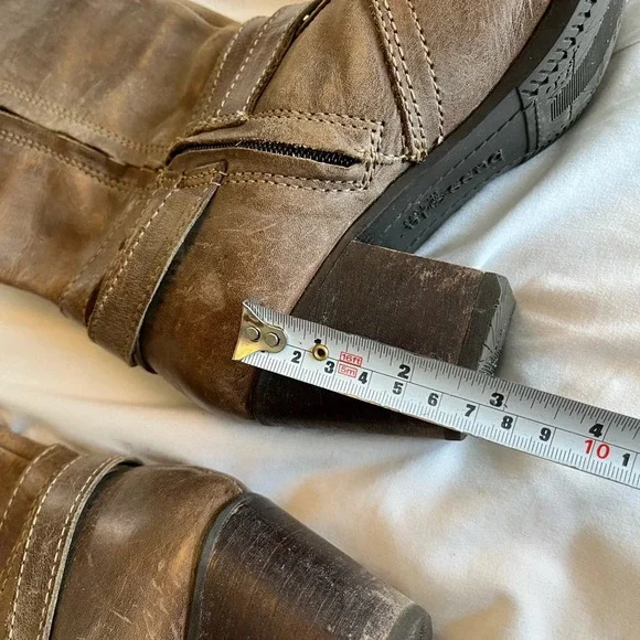 Bussola Women Woodville
Tall Boots with Metal  Ring Detail Size Euro 39/9 - Picture 13 of 16